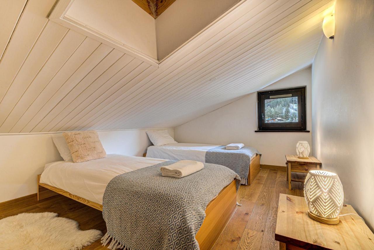 Apartment Les Drus - Alpes Travel - Chamonix - Sleeps 6 エクステリア 写真